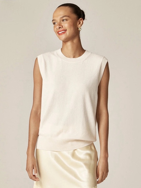 J. Crew Sweaters - NWT J. Crew Cashmere relaxed sweater-vest L